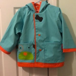 NWOT Skip hop toddler zoo dog rain coat size 2T